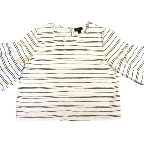 Who What Wear BOHO Cropped Top Bell Sleeve Ivory & Black Striped SZ XS #252E - Picture 4 of 6